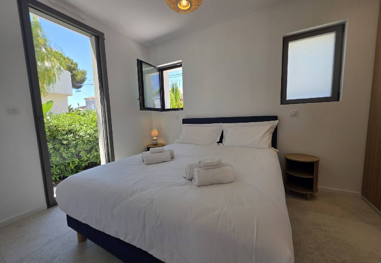 Maison à Hyères - Élégante villa neuve à deux pas de la plage - Clim 