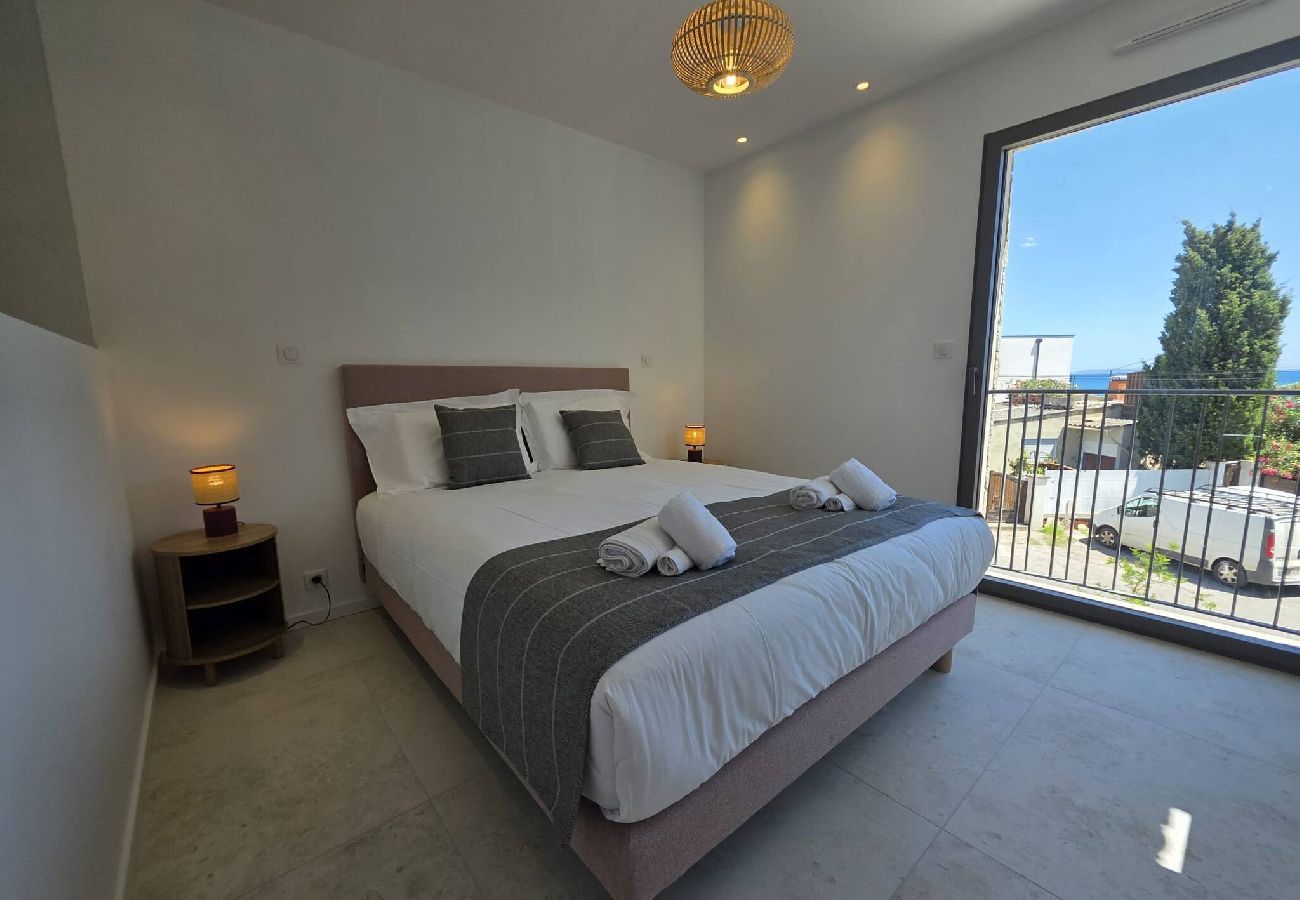 Maison à Hyères - Élégante villa neuve à deux pas de la plage - Clim 