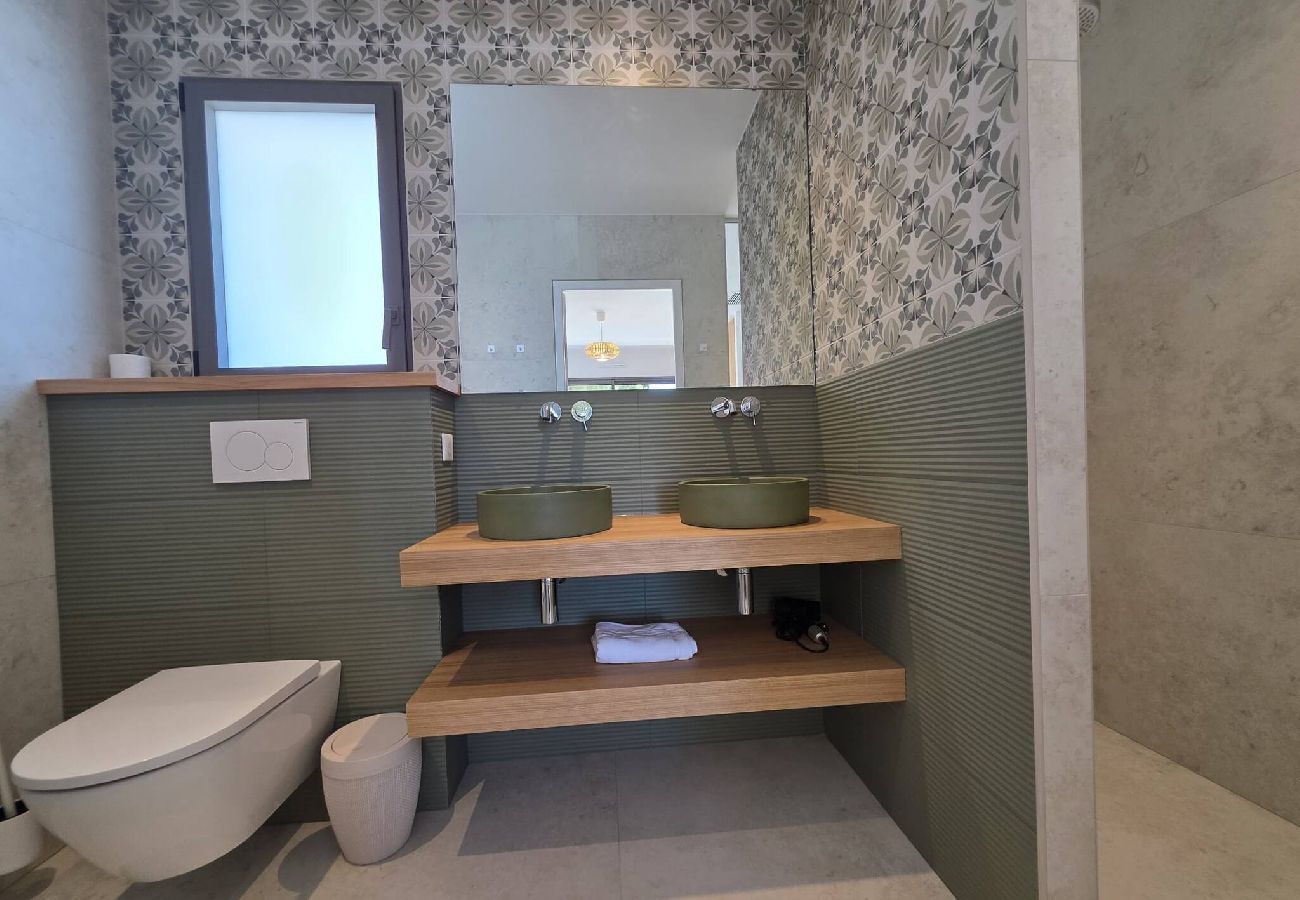 Maison à Hyères - Élégante villa neuve à deux pas de la plage - Clim 